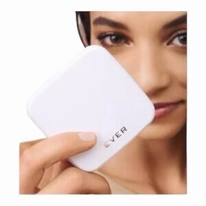 EVER BLUR Perfecting Face Powder Translucent Setting Powder 10g New Sealed